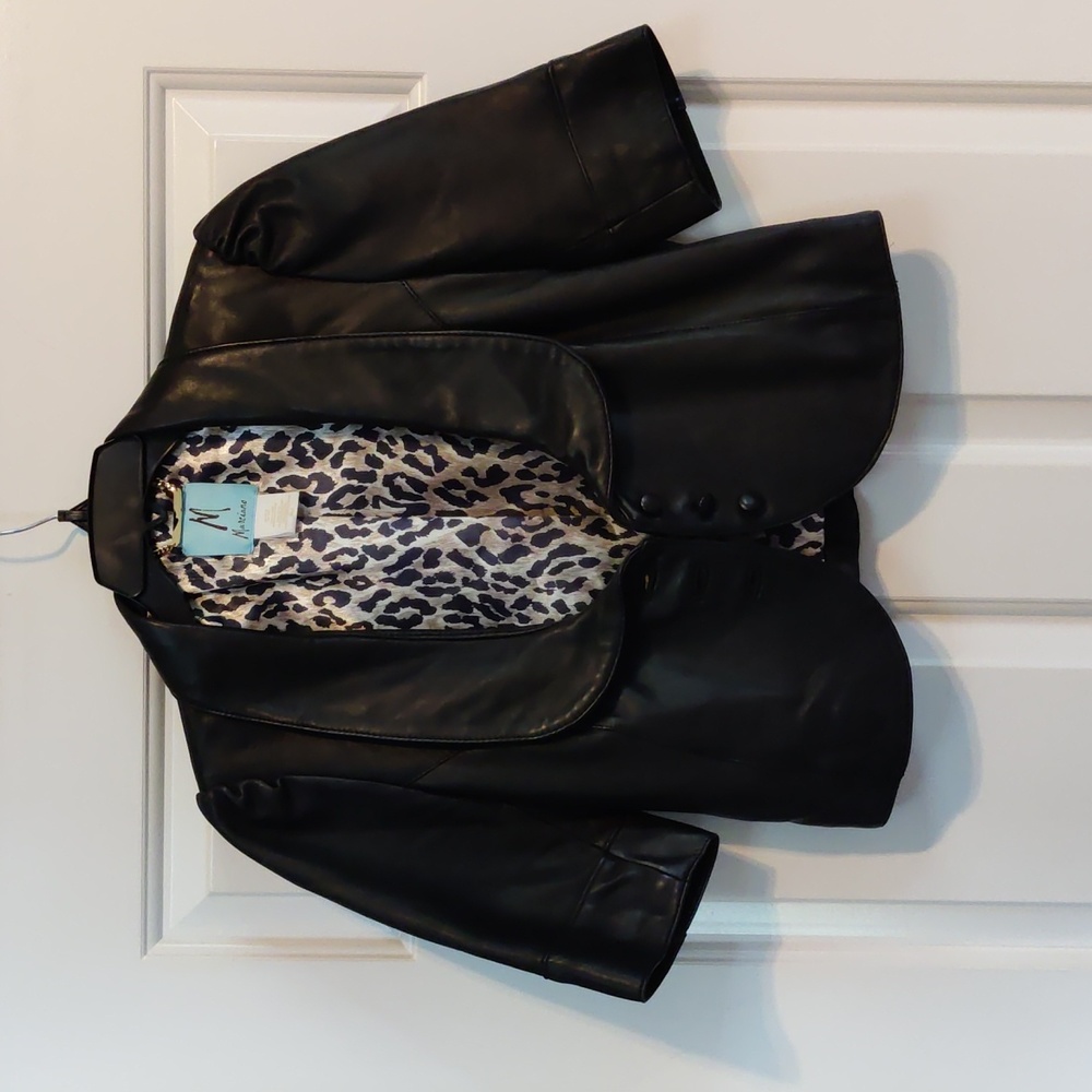 Cropped Genuine Leather jacket
